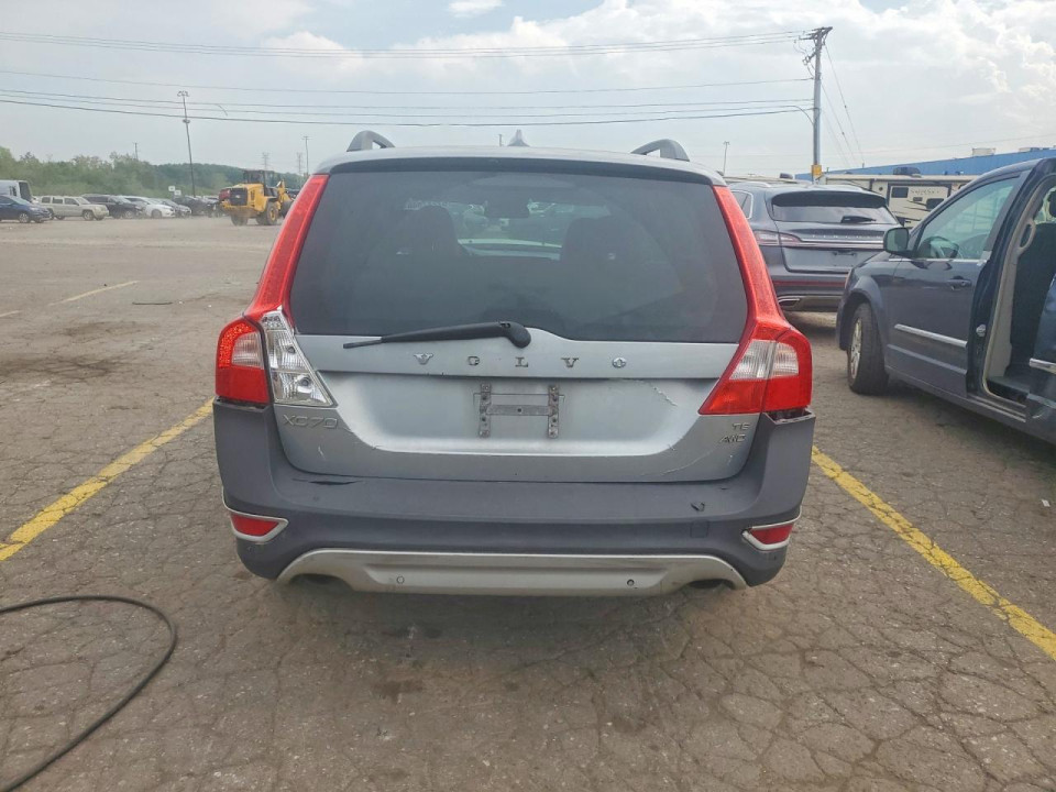 Volvo XC70 2010 — Copart