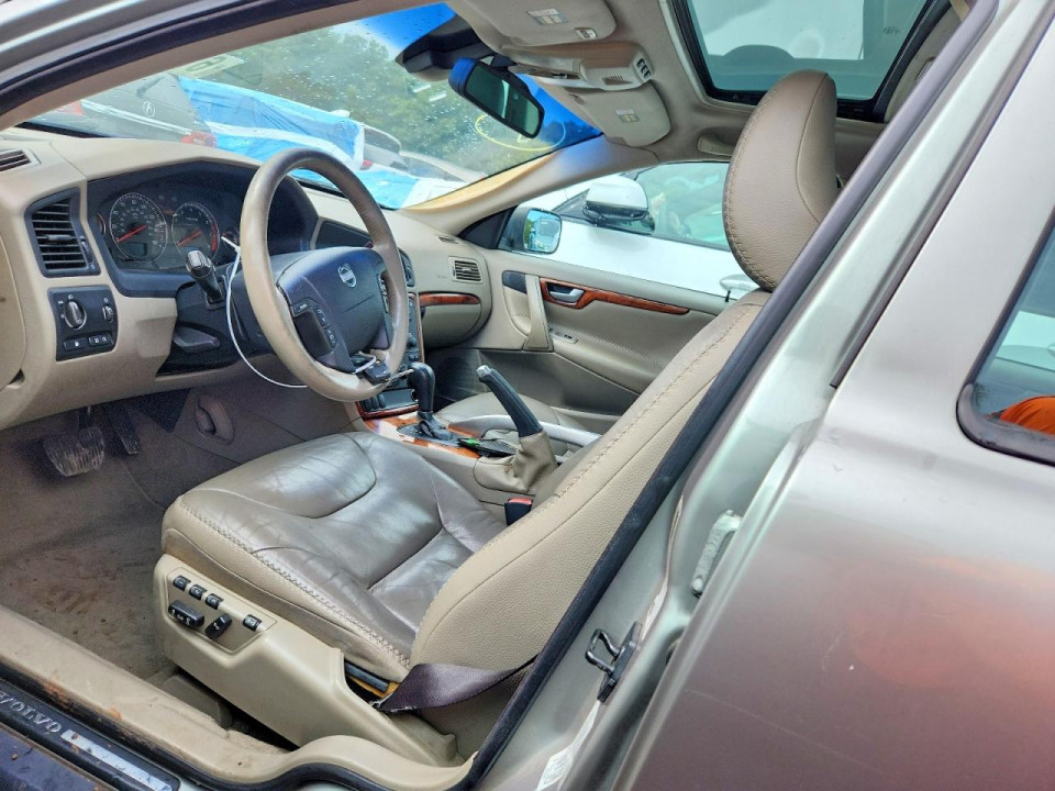 Volvo XC70 2005 — Copart