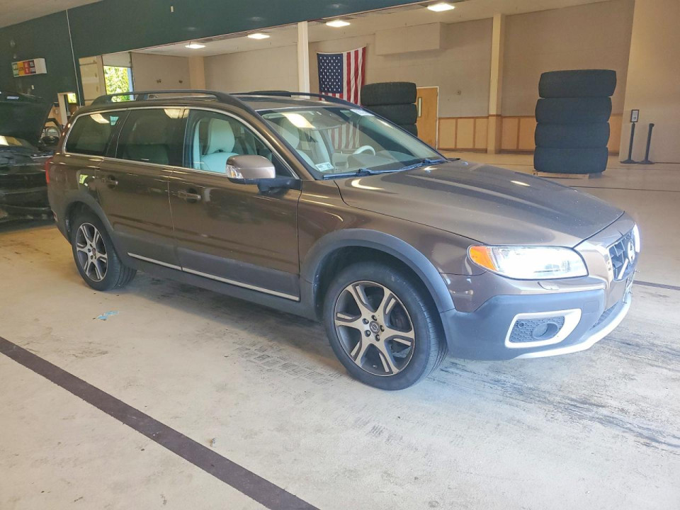 Volvo XC70 2013 — Copart