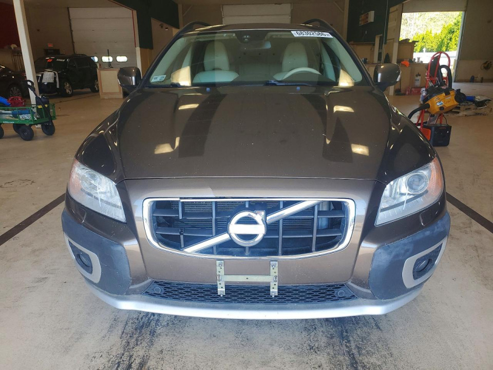 Volvo XC70 2013 — Copart
