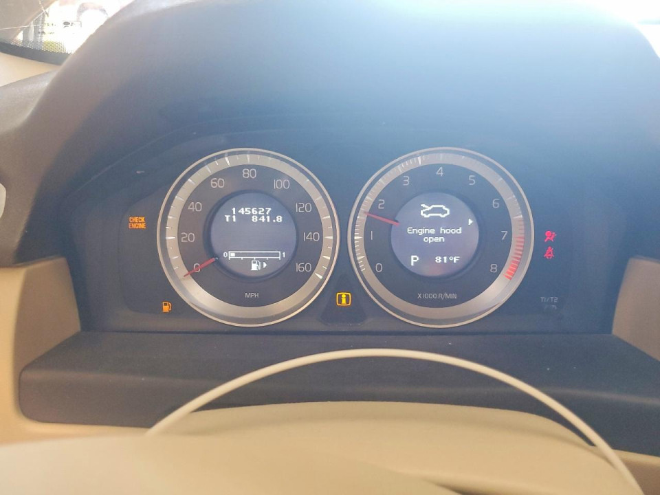 Volvo XC70 2013 — Copart