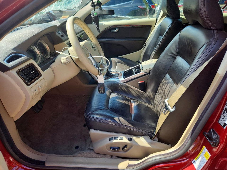 Volvo XC70 2013 — Copart