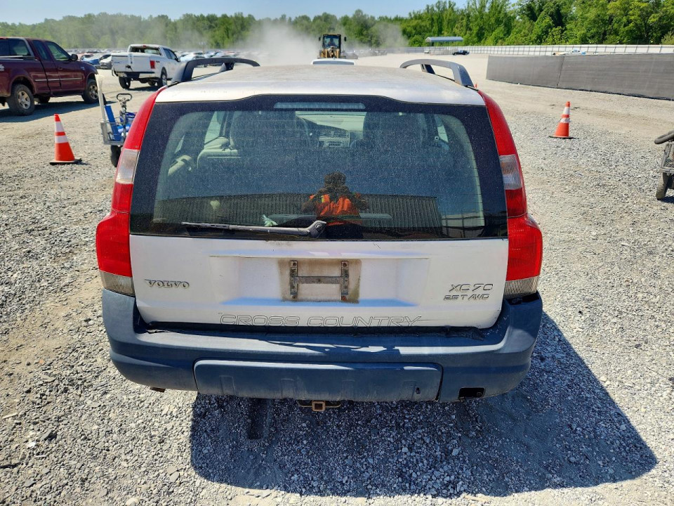 Volvo XC70 2003 — Copart