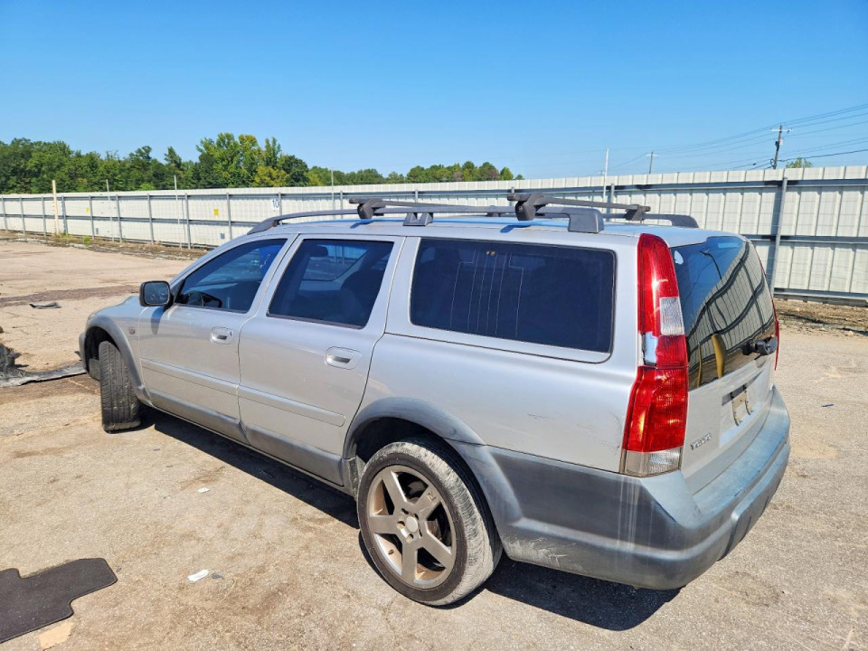 Volvo XC70 2004 — Copart