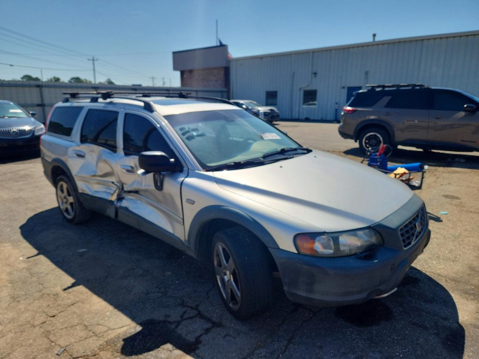 Volvo XC70 2004 — Copart