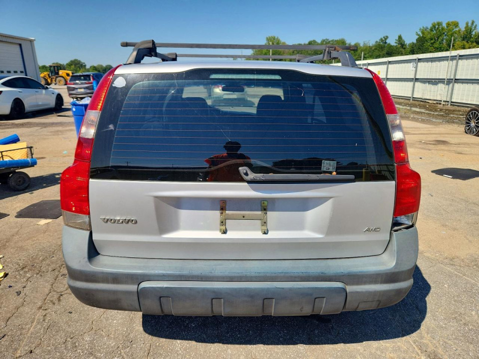 Volvo XC70 2004 — Copart