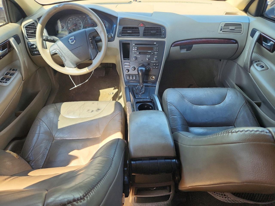Volvo XC70 2004 — Copart