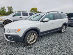 Volvo XC70 2016