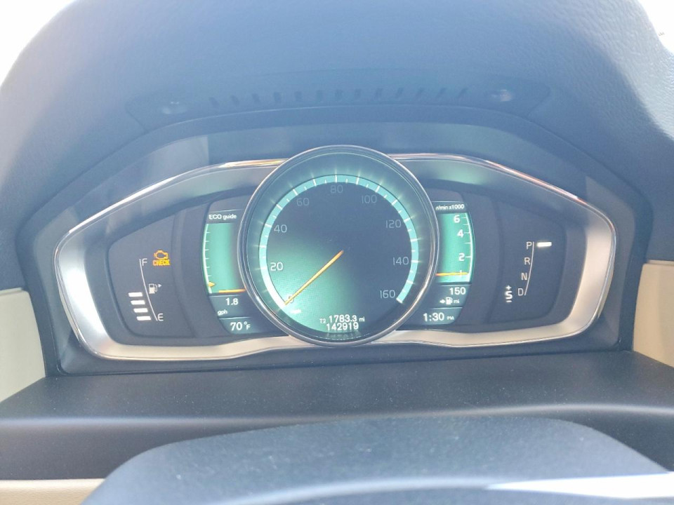 Volvo XC70 2015 — Copart