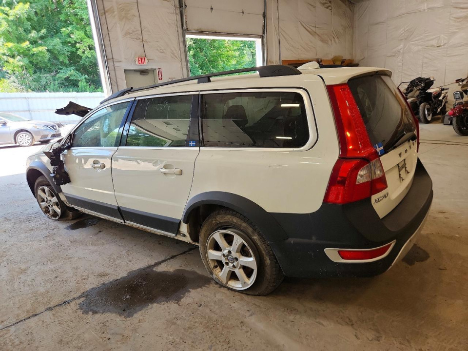 Volvo XC70 2011 — Copart