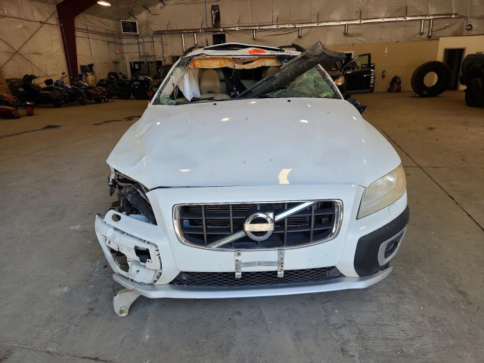 Volvo XC70 2011 — Copart