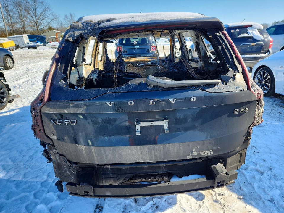 Volvo XC90 PLUS 2023 — Copart