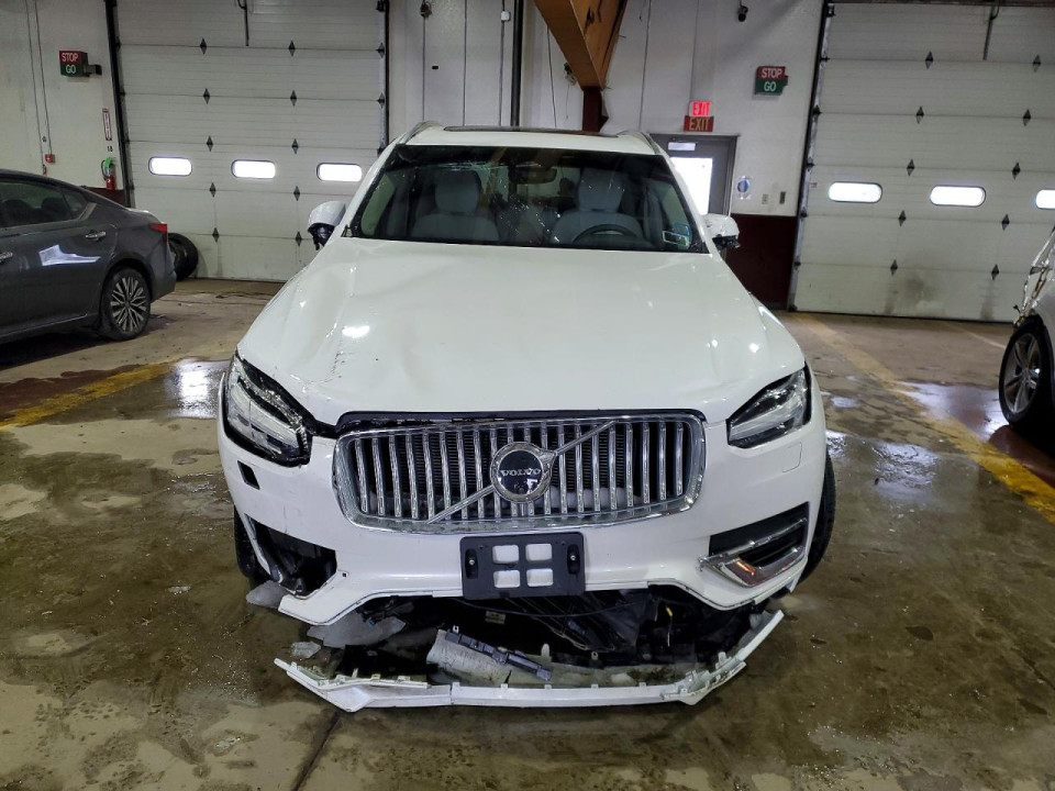 Volvo XC90 PLUS 2025 — Copart