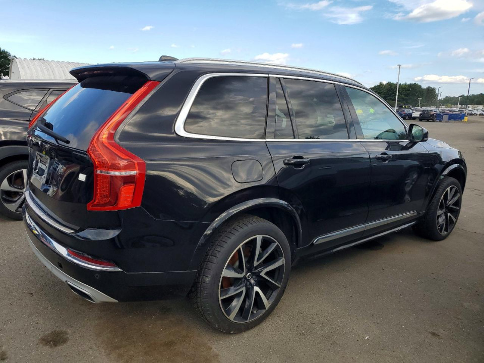 Volvo XC90 T8 RECHARGE MOMENTUM 2021 — Copart