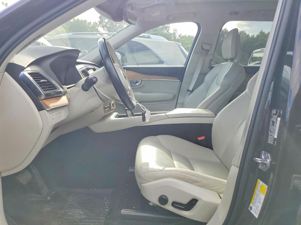 Volvo XC90 T8 RECHARGE MOMENTUM 2021 — Copart