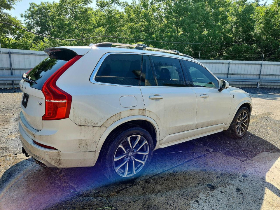 Volvo XC90 2016 — Copart