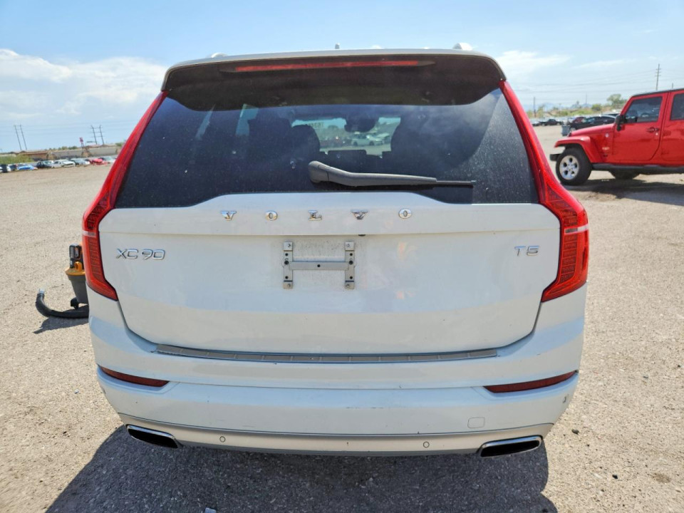Volvo XC90 2017 — Copart