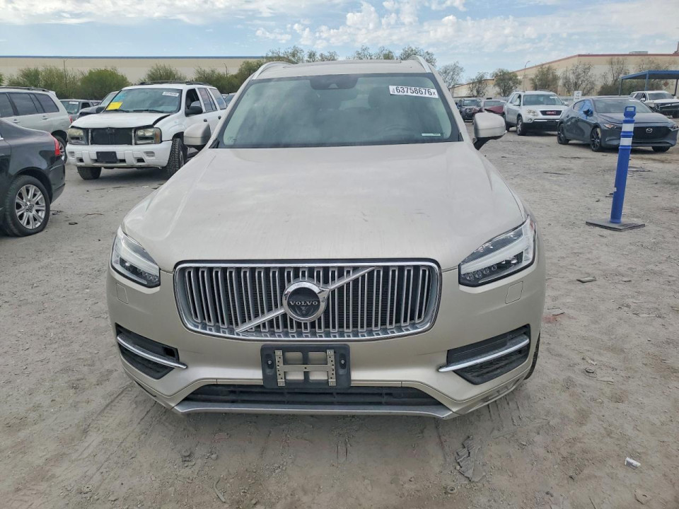 Volvo XC90 2018 — Copart