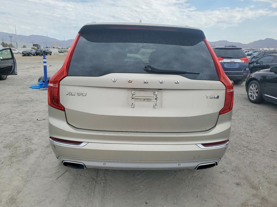 Volvo XC90 2018 — Copart