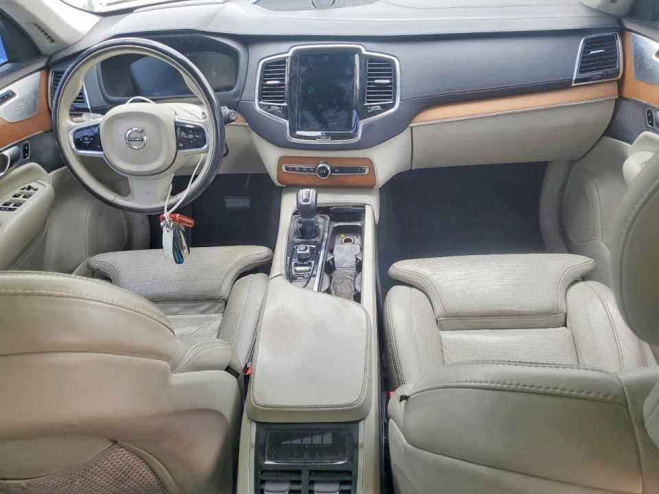 Volvo XC90 2018 — Copart