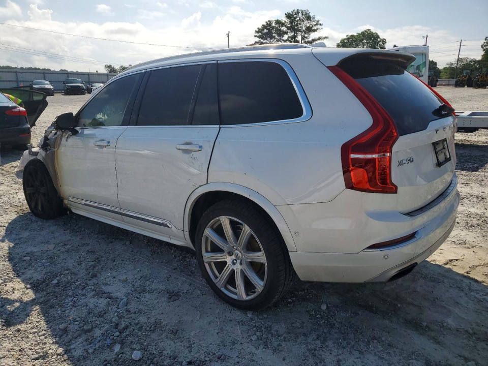 Volvo XC90 2017 — Copart