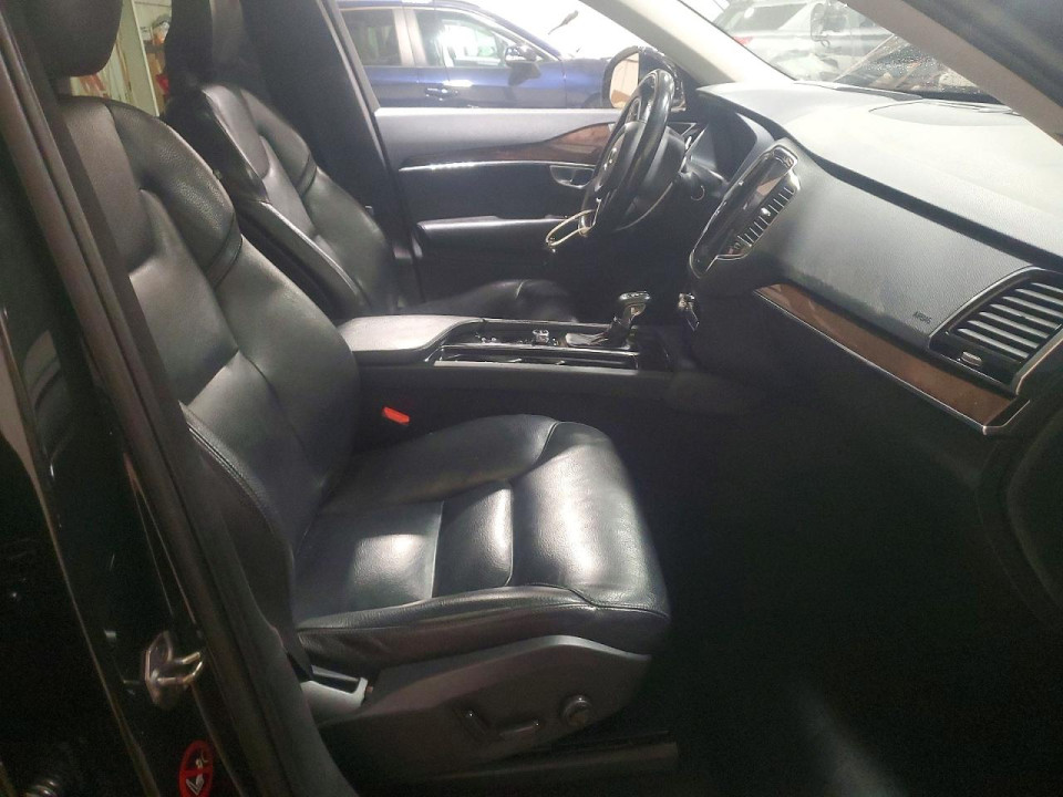 Volvo XC90 2017 — Copart