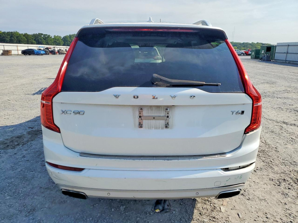 Volvo XC90 2017 — Copart