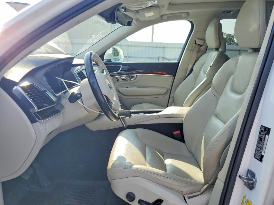 Volvo XC90 2017 — Copart