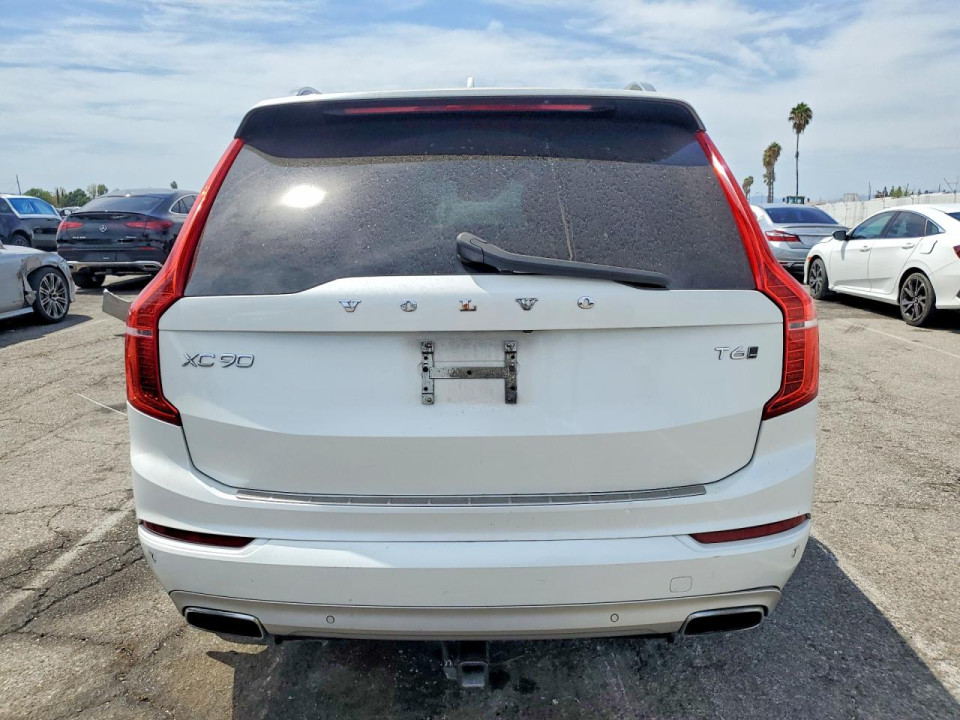 Volvo XC90 2017 — Copart