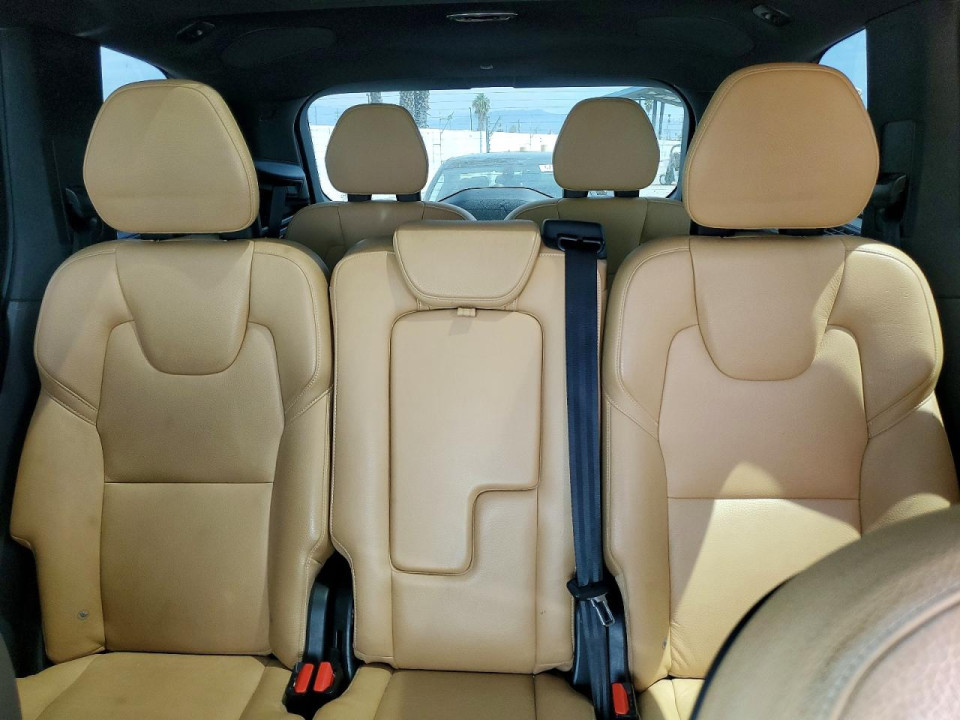 Volvo XC90 2017 — Copart