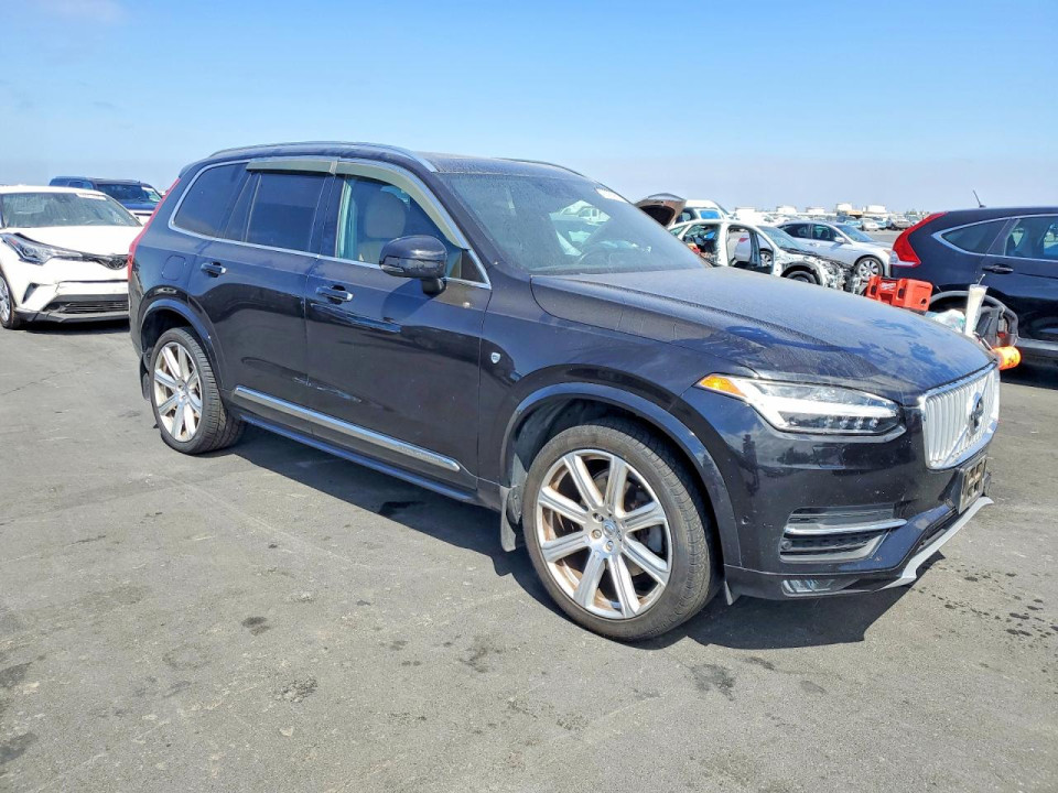 Volvo XC90 2017 — Copart