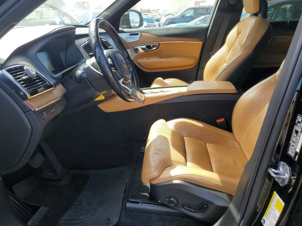 Volvo XC90 2017 — Copart