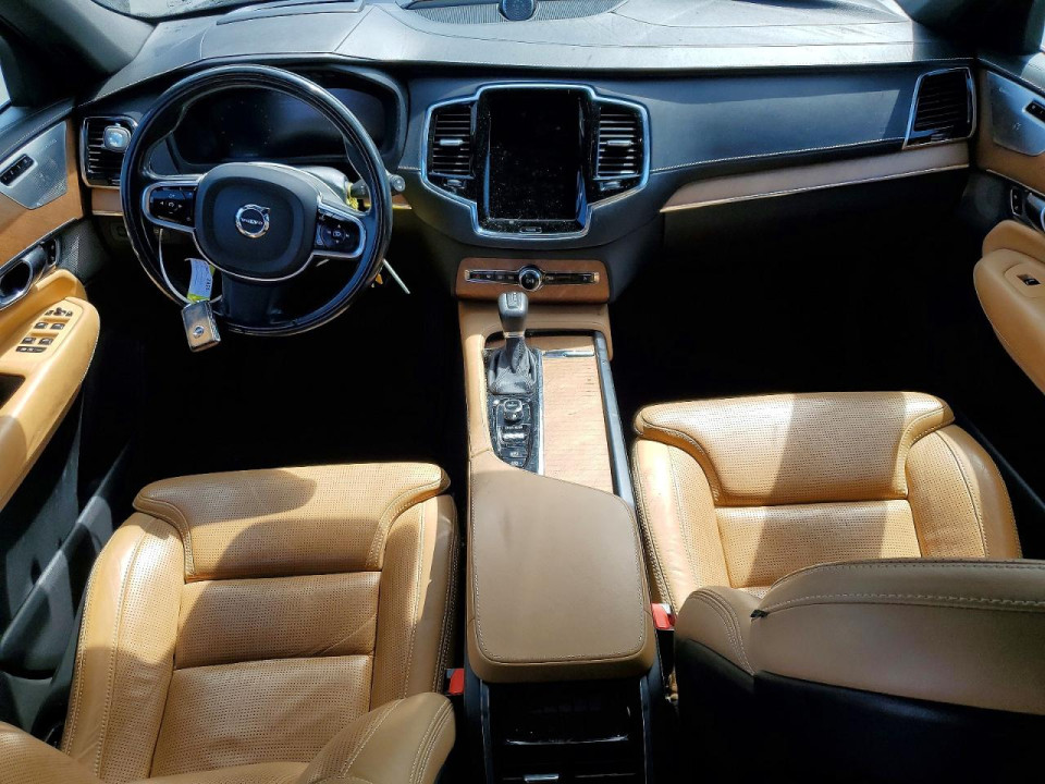 Volvo XC90 2017 — Copart