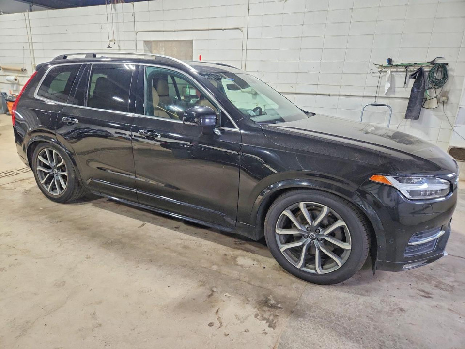 Volvo XC90 2017 — Copart