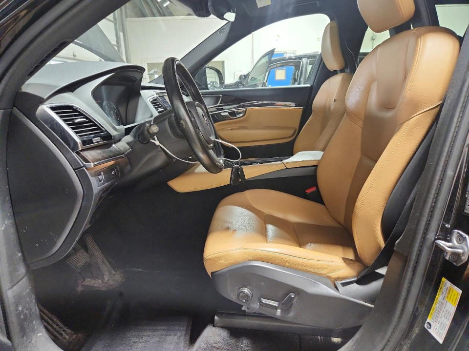 Volvo XC90 2017 — Copart