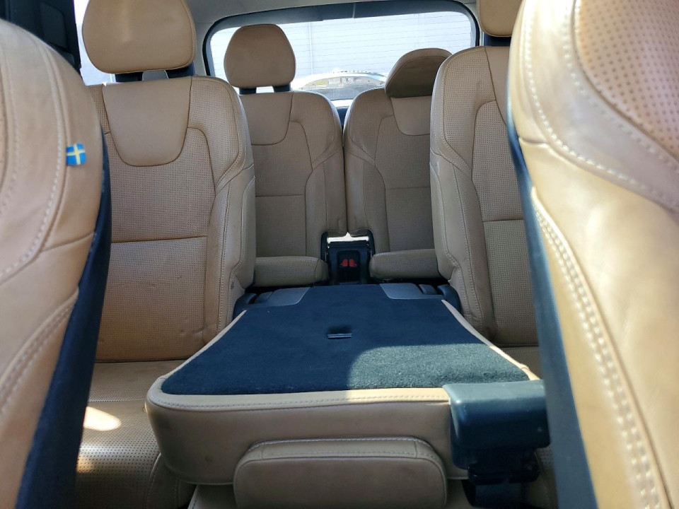 Volvo XC90 2016 — Copart