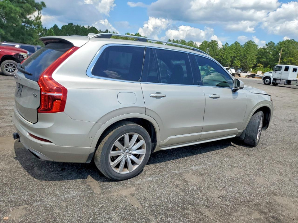 Volvo XC90 2017 — Copart