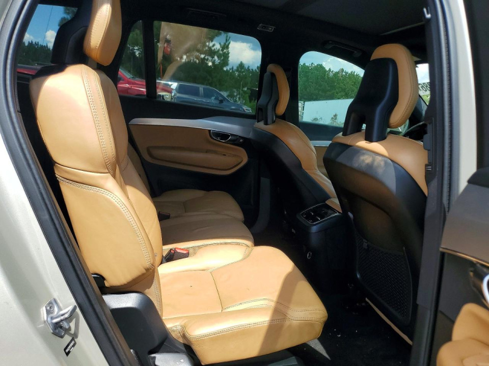 Volvo XC90 2017 — Copart