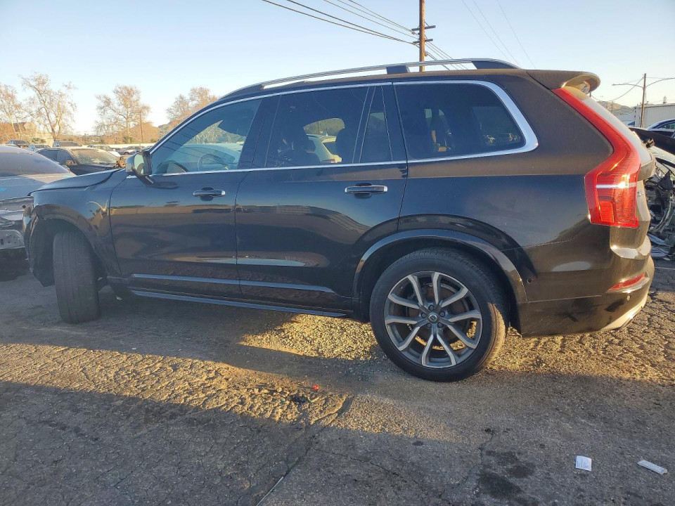 Volvo XC90 2018 — Copart