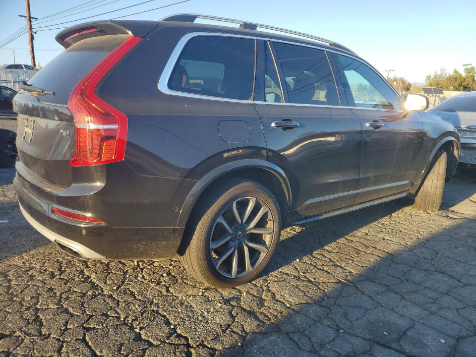 Volvo XC90 2018 — Copart