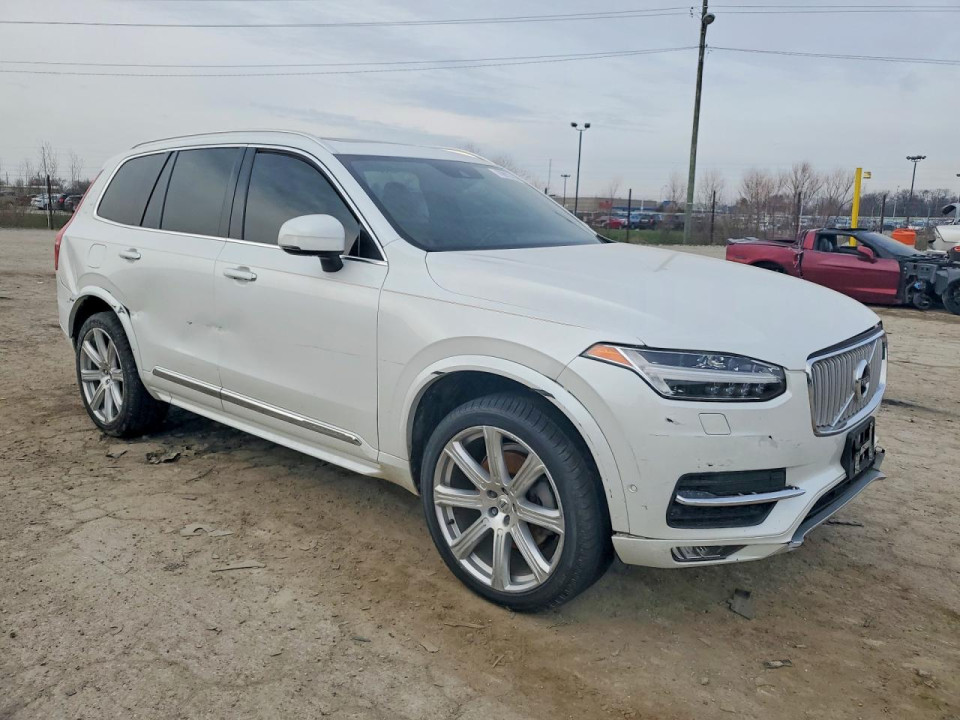 Volvo XC90 2017 — Copart