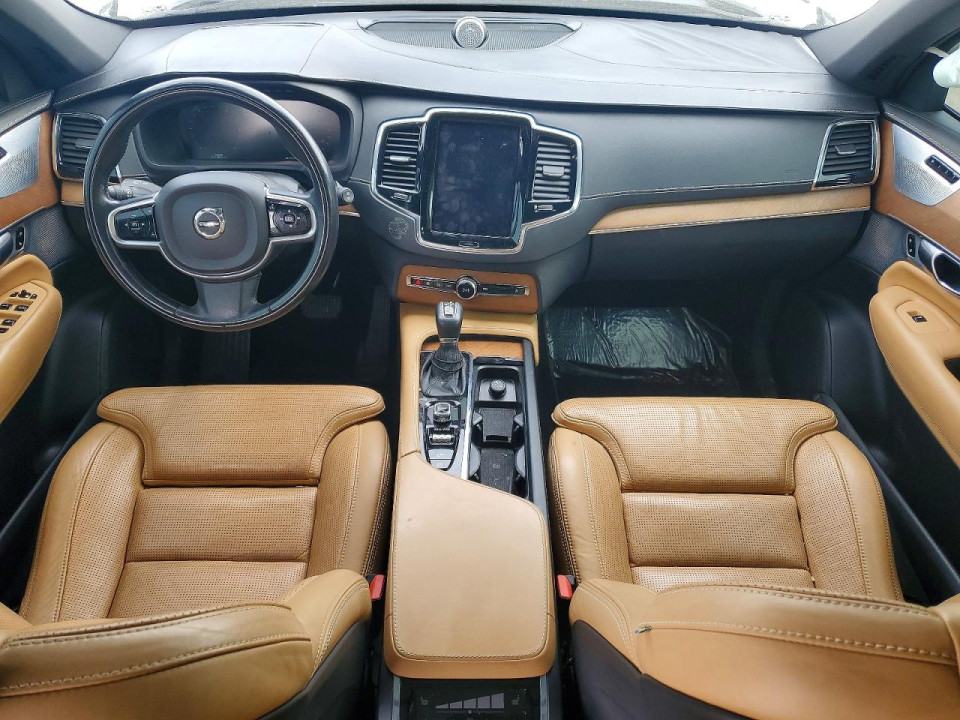 Volvo XC90 2017 — Copart