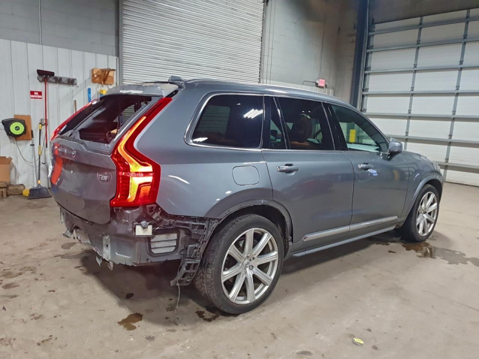 Volvo XC90 2017 — Copart